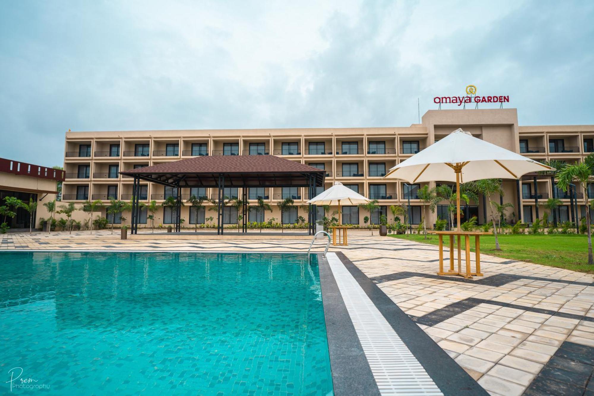 Hotel Omaya Garden Rāipur Exterior foto