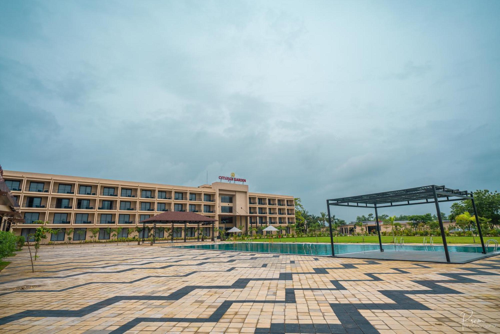 Hotel Omaya Garden Rāipur Exterior foto